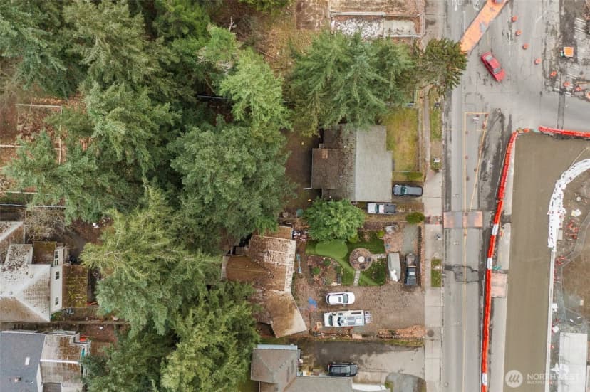 Property photo for 14552 5th Avenue Ne, Shoreline photo 9