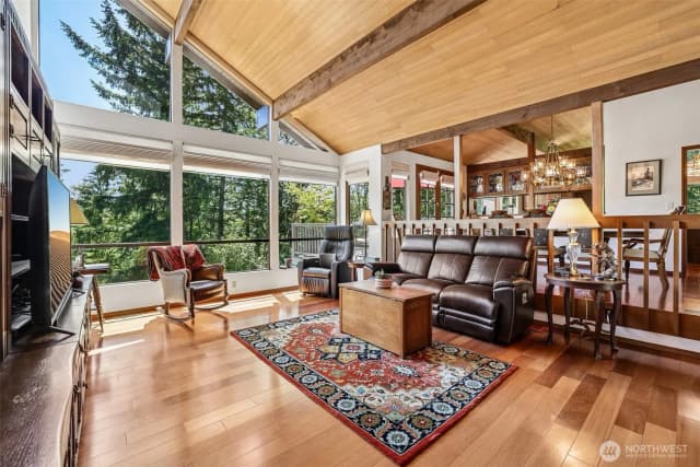 Property photo for 26414 Se 172nd Street, Issaquah photo 2