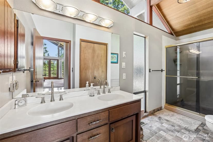 Property photo for 26414 Se 172nd Street, Issaquah photo 16