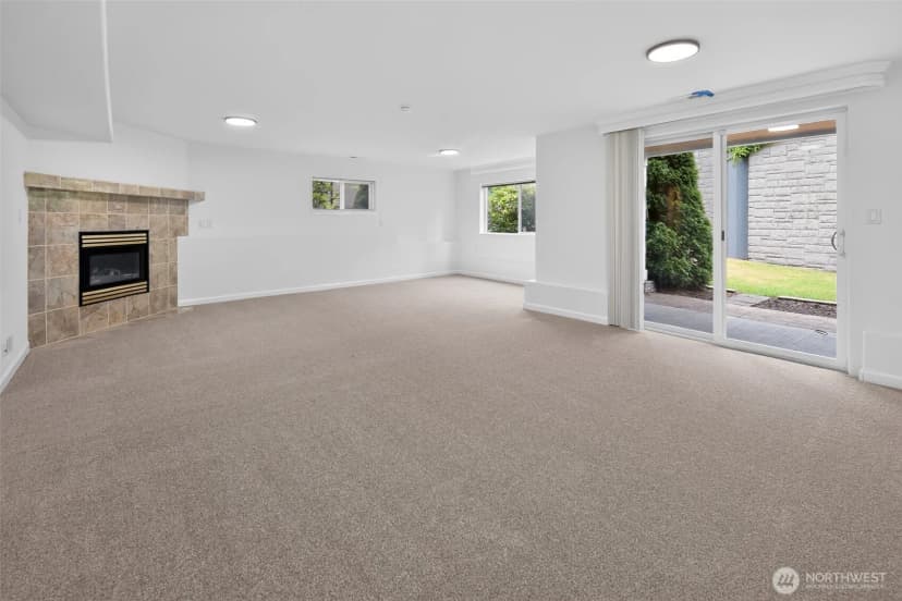 Property photo for 8033 118th Avenue Ne, Kirkland photo 26