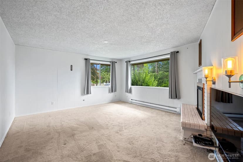Property photo for 301 Sw 108th Street, Everett photo 13