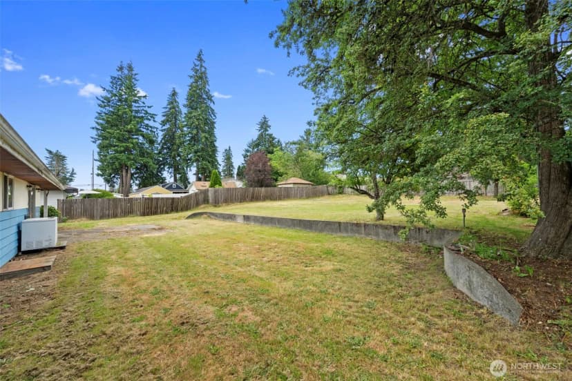 Property photo for 301 Sw 108th Street, Everett photo 26