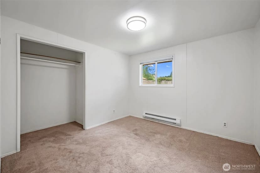 Property photo for 301 Sw 108th Street, Everett photo 18