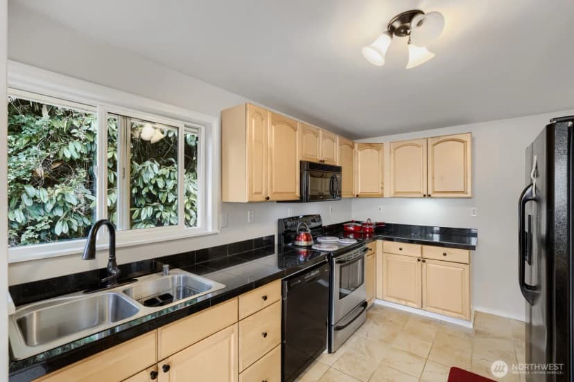 Property photo for 722 S 31st Avenue, Seattle photo 12