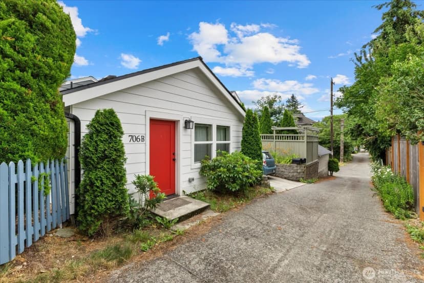 Property photo for 706 N 78th Street, Seattle photo 24