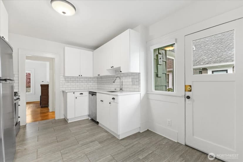 Property photo for 706 N 78th Street, Seattle photo 5