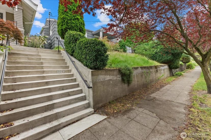 Property photo for 706 N 78th Street, Seattle photo 27