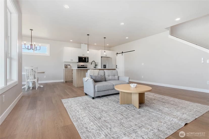 Property photo for 400 W 3rd Street #b, Everson photo 10