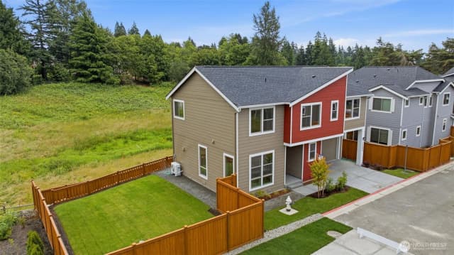 Property photo for 12506 Se 256th Place #8, Kent photo 2