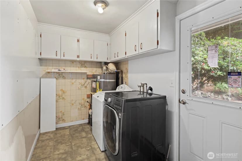 Property photo for 15415 64th Avenue Ne, Kenmore photo 29