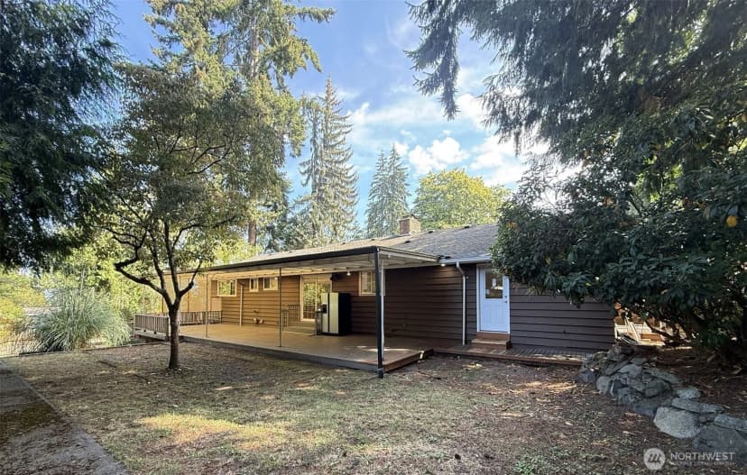 Property photo for 15415 64th Avenue Ne, Kenmore photo 30