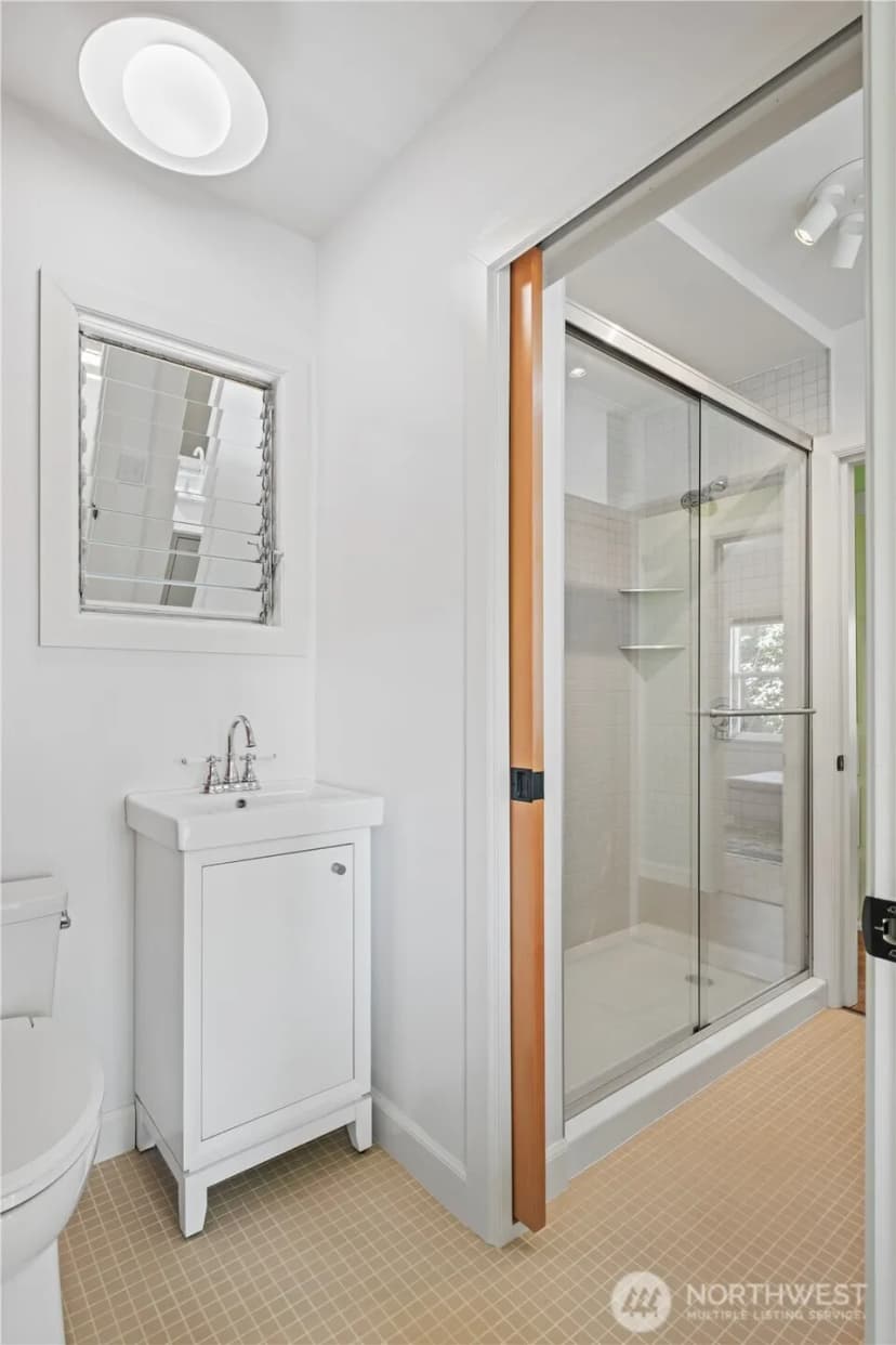 Property photo for 908 N 102nd, Seattle photo 19