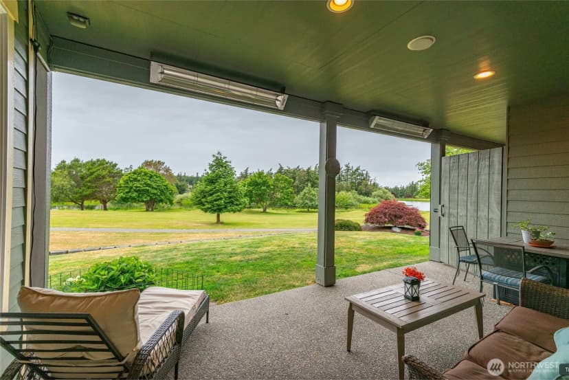 Property photo for 1767 Sw Waterside Court, Oak Harbor photo 25