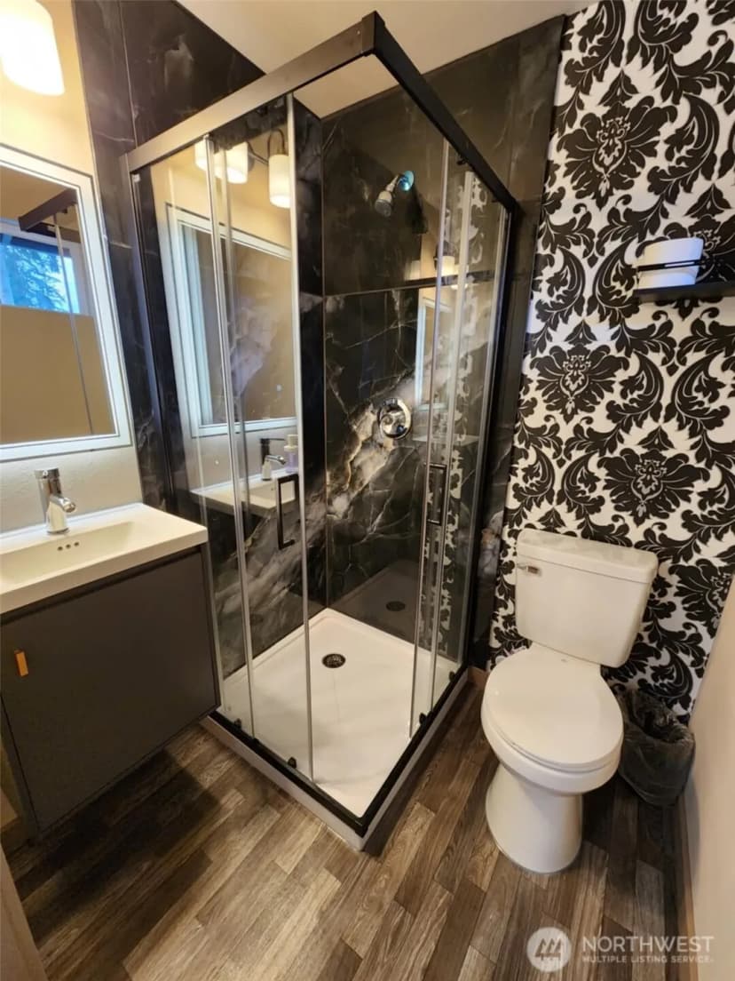 Property photo for 16405 Ne 16th Place, Bellevue photo 12
