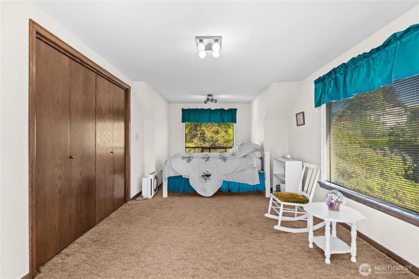 Property photo for 1706 S Sunset Drive, Tacoma photo 31