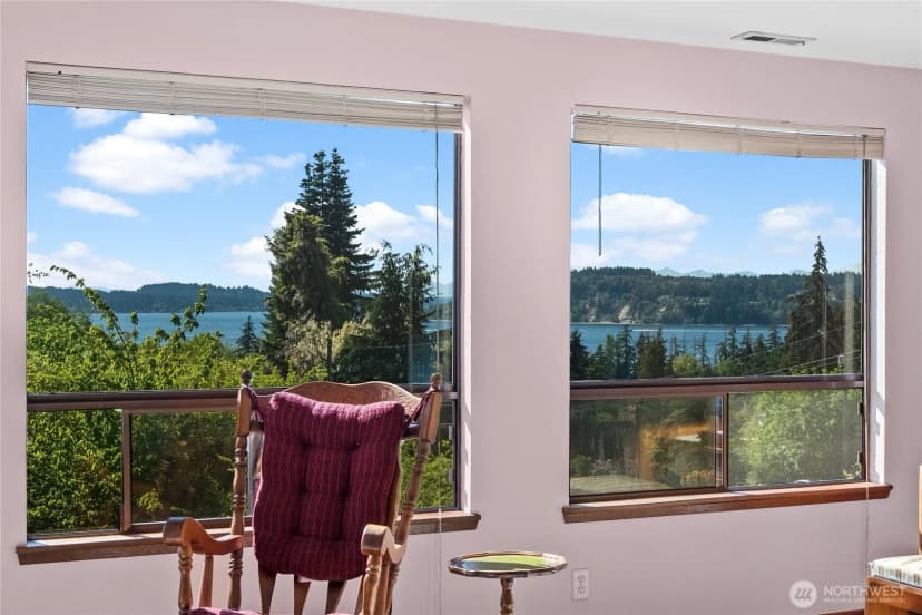 Property photo for 1706 S Sunset Drive, Tacoma photo 27