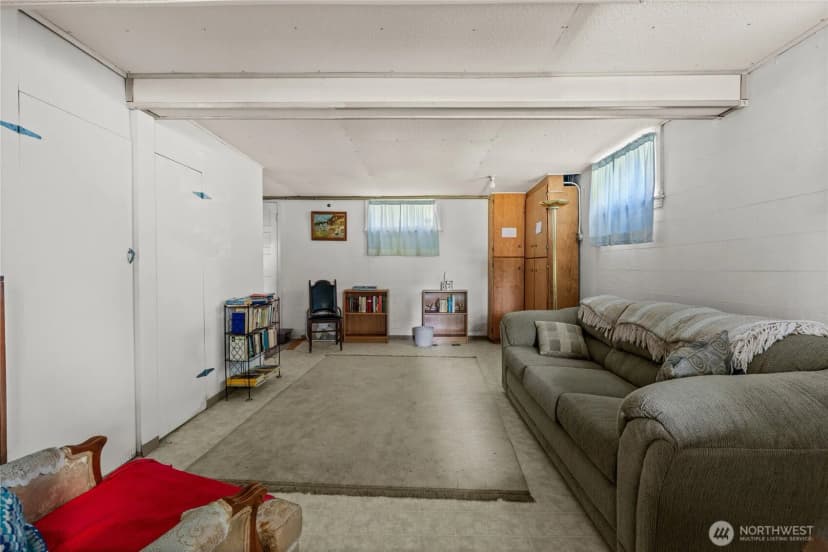Property photo for 1706 S Sunset Drive, Tacoma photo 34
