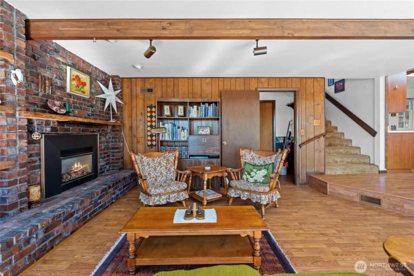 Property photo for 1706 S Sunset Drive, Tacoma photo 18