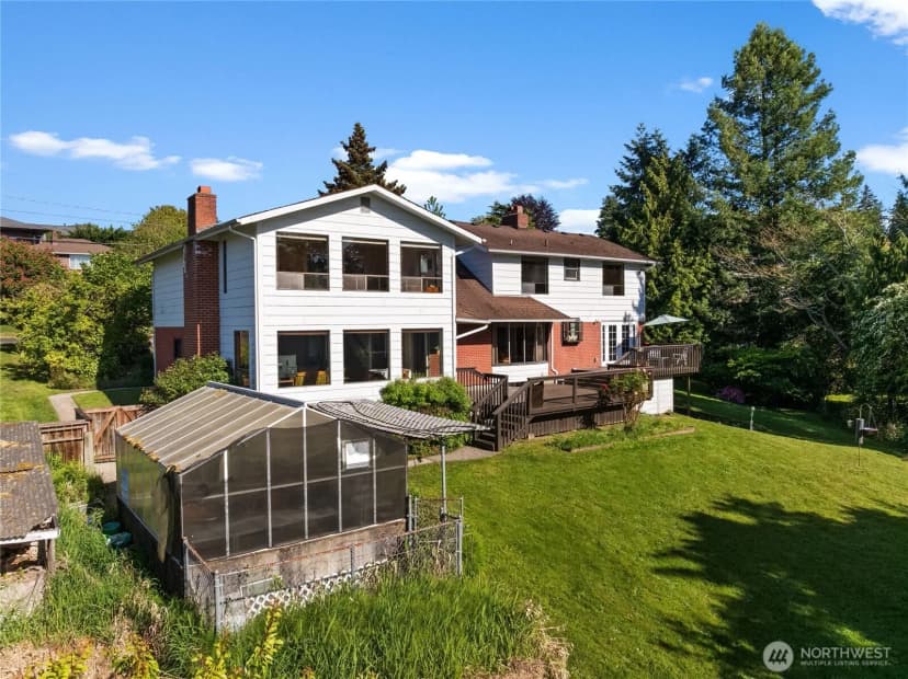 Property photo for 1706 S Sunset Drive, Tacoma photo 36