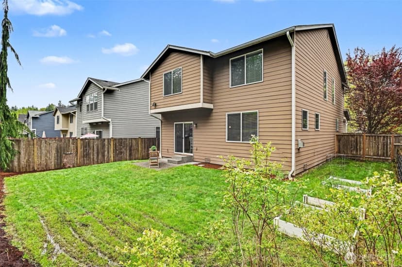 Property photo for 1023 117th Drive Se, Lake Stevens photo 16
