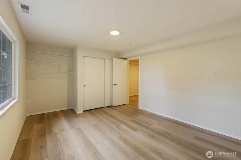 Property photo for 12057 20th Avenue Ne, Seattle photo 15