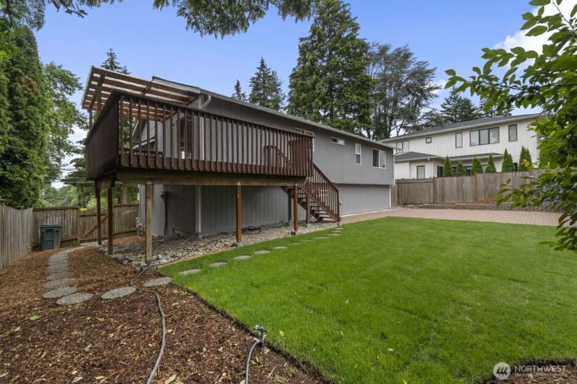 Property photo for 12057 20th Avenue Ne, Seattle photo 21
