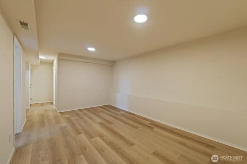 Property photo for 12057 20th Avenue Ne, Seattle photo 13