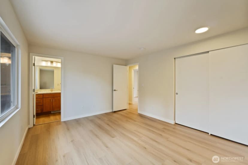 Property photo for 12057 20th Avenue Ne, Seattle photo 7