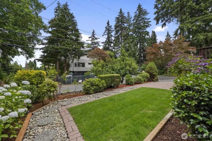 Property photo for 12057 20th Avenue Ne, Seattle photo 19