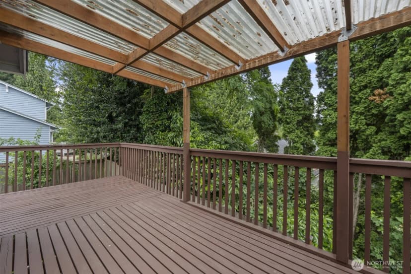 Property photo for 12057 20th Avenue Ne, Seattle photo 23