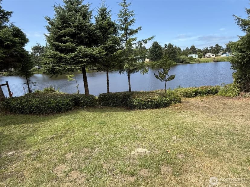 Property photo for 687 Copalis Avenue Ne, Ocean Shores photo 2