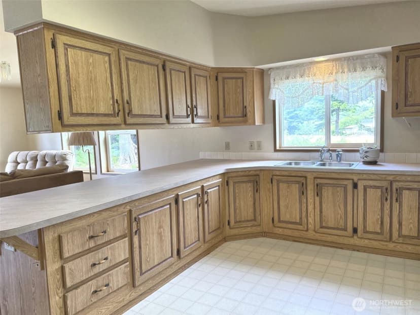 Property photo for 687 Copalis Avenue Ne, Ocean Shores photo 9