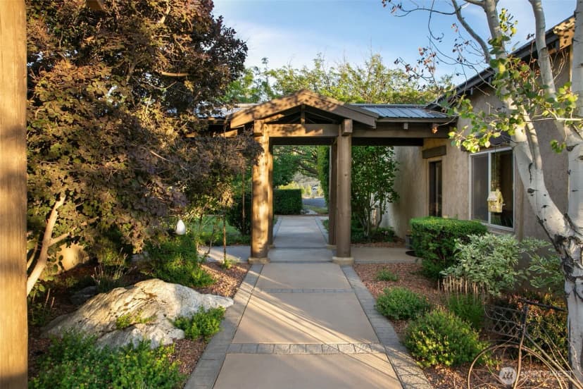 Property photo for 340 Hawks Meadow Road, Chelan photo 8