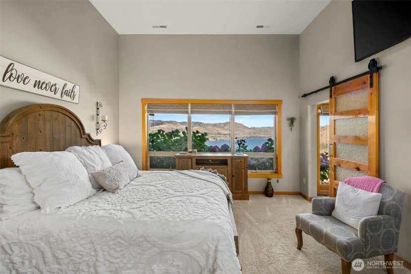 Property photo for 340 Hawks Meadow Road, Chelan photo 25