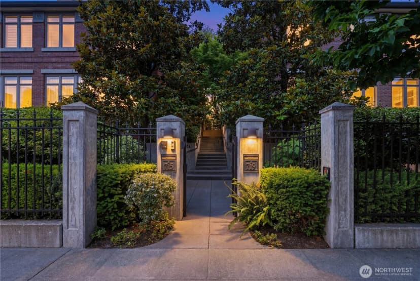 Property photo for 719 Harvard Avenue E, Seattle photo 40