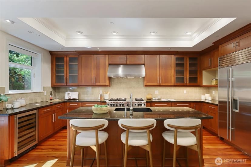 Property photo for 719 Harvard Avenue E, Seattle photo 12