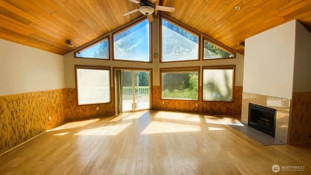 Property photo for 8418 358th Street S, Roy photo 5