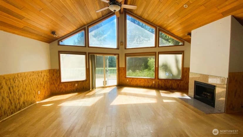 Property photo for 8418 358th Street S, Roy photo 5
