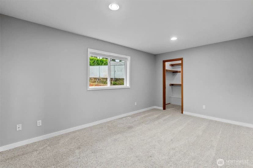 Property photo for 2025 5th Street Se, Puyallup photo 22