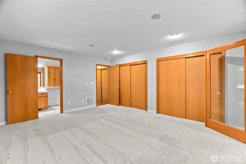 Property photo for 2025 5th Street Se, Puyallup photo 17