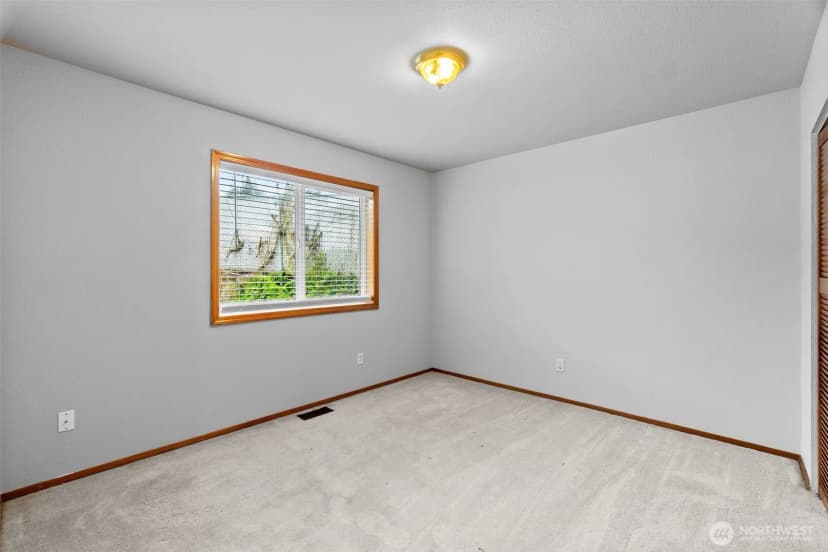 Property photo for 2025 5th Street Se, Puyallup photo 29