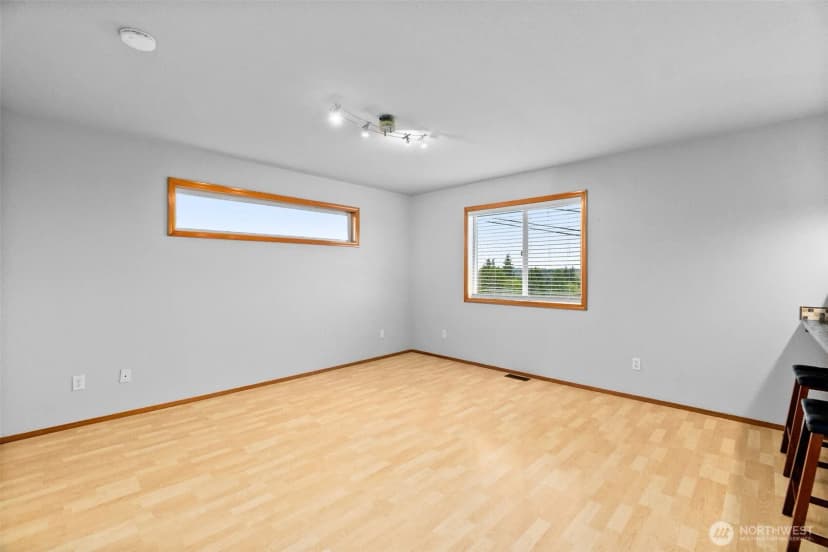Property photo for 2025 5th Street Se, Puyallup photo 25