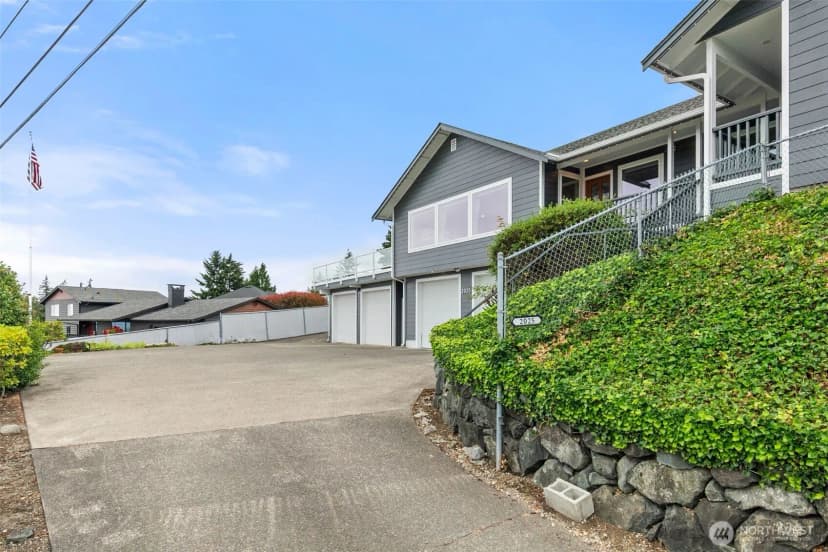 Property photo for 2025 5th Street Se, Puyallup photo 39