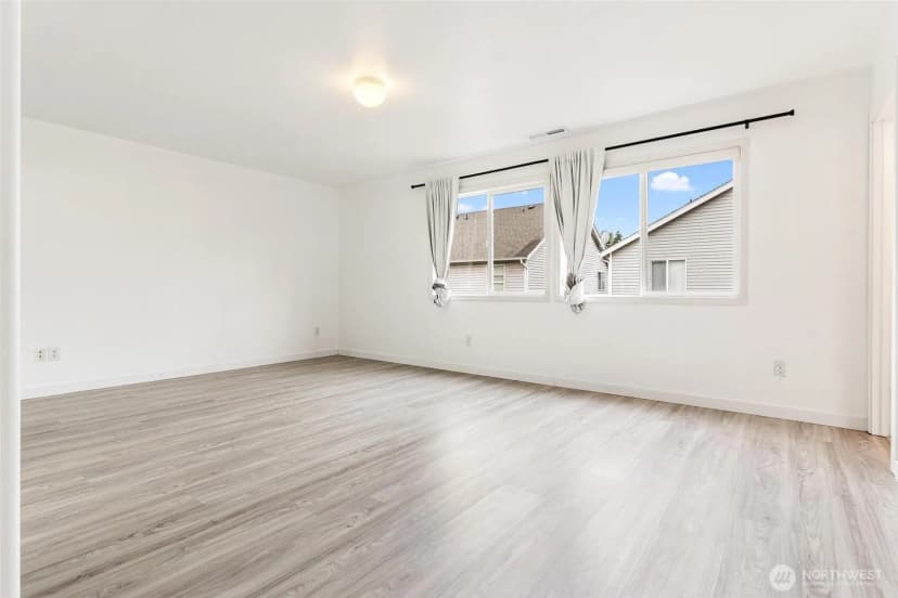Property photo for 110 Ferndale Avenue Se, Renton photo 16