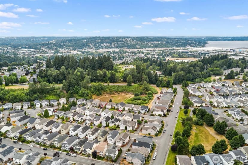 Property photo for 110 Ferndale Avenue Se, Renton photo 40