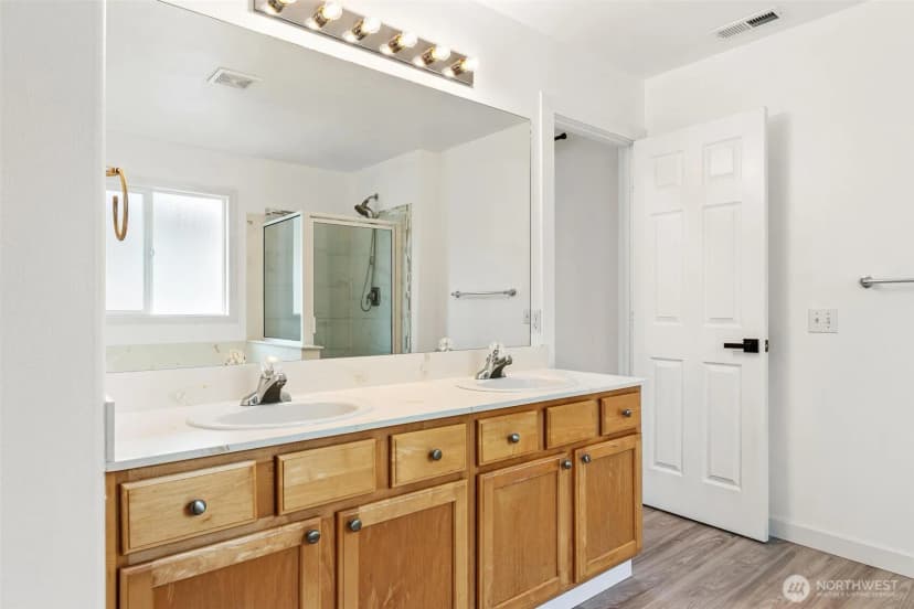 Property photo for 110 Ferndale Avenue Se, Renton photo 19