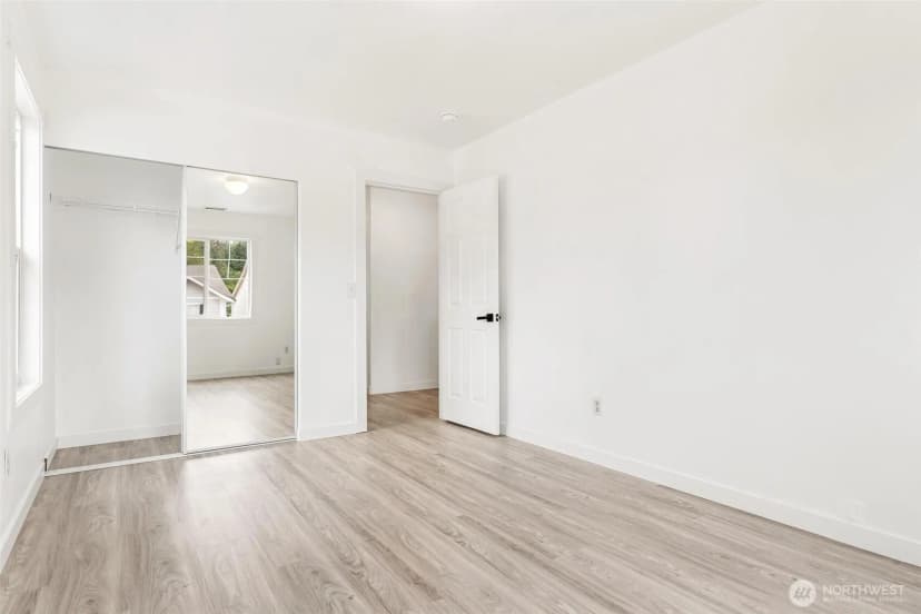 Property photo for 110 Ferndale Avenue Se, Renton photo 27
