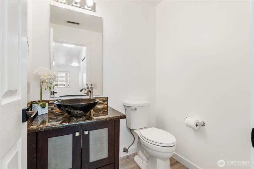 Property photo for 110 Ferndale Avenue Se, Renton photo 14