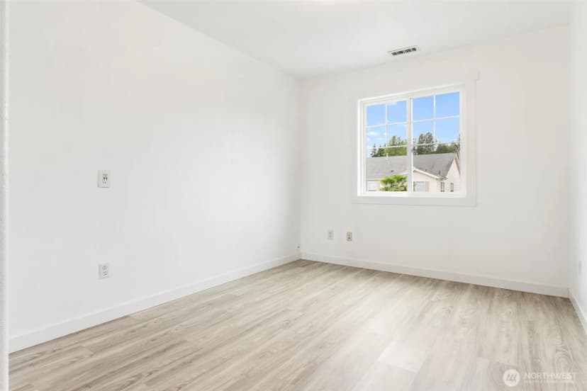 Property photo for 110 Ferndale Avenue Se, Renton photo 24
