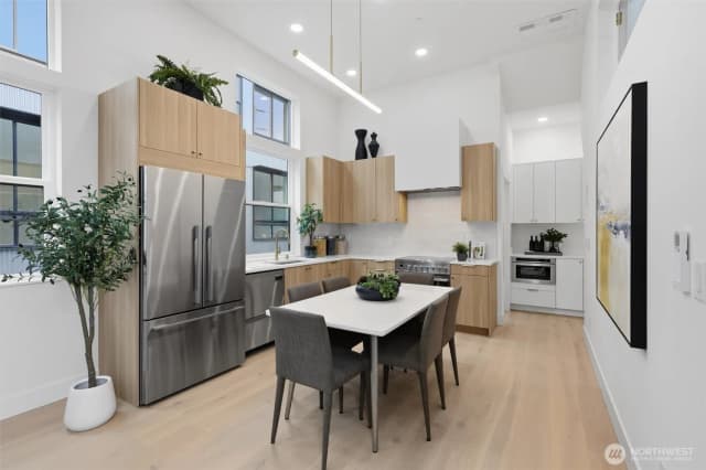Property photo for 2014 Fairview Avenue E #c, Seattle photo 5